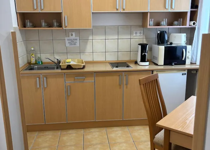 Delfin Ξενοδοχείο με διαμερίσματα 4*